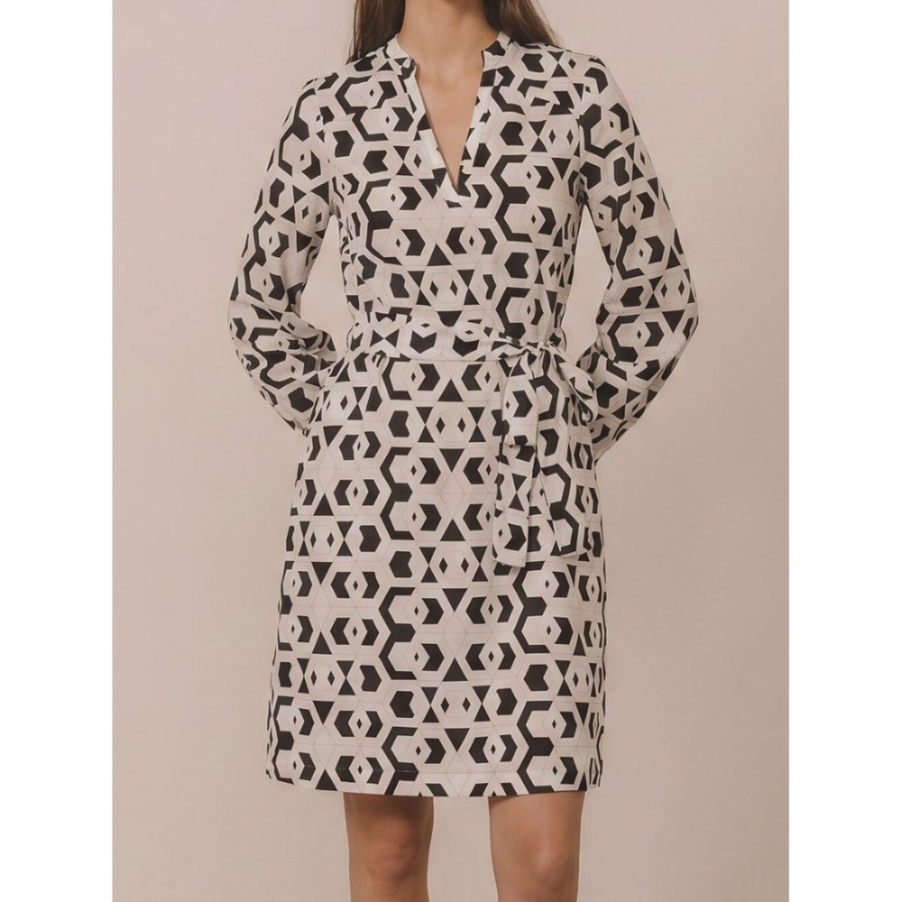 DVF Belted Shift Geometric Silk Long Sleeve Dress size 2 Tanyana Black White